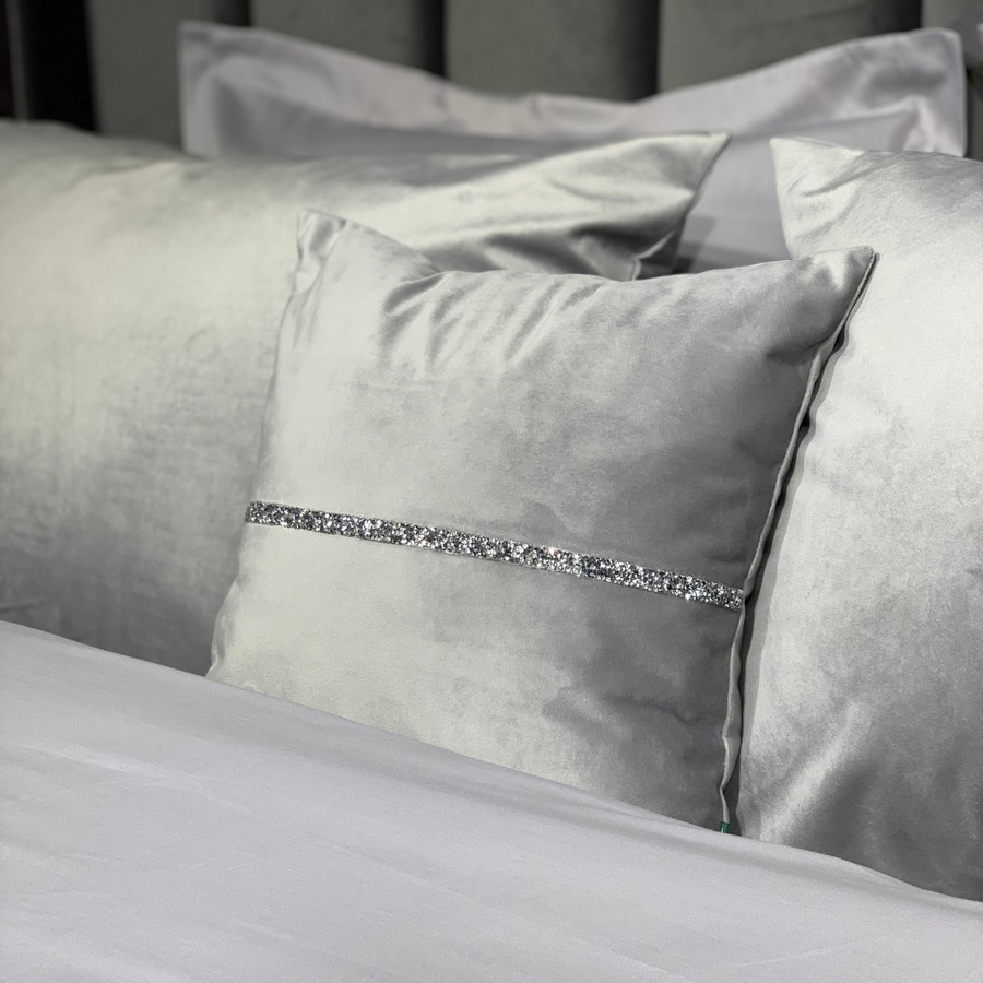 Decorative pillow with silver rhinestones PAGOTI Diamond silver 40х40 cm